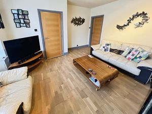 Lounge- click for photo gallery